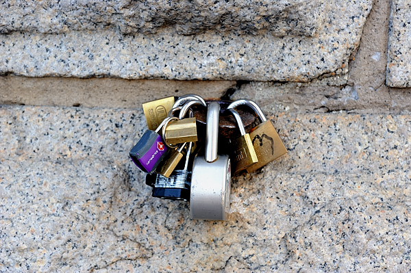The locks on the Brooklyn bridge